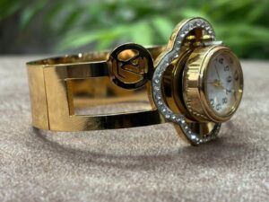 premium anti tarnish watch (water proof)