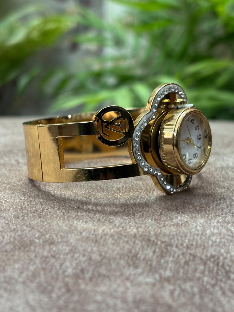 premium anti tarnish watch (water proof) premium anti tarnish watch (water proof)