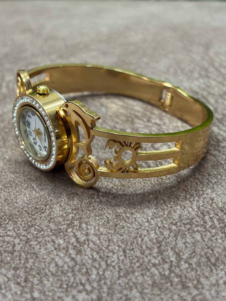 premium anti tarnish watch (water proof) premium anti tarnish watch (water proof)