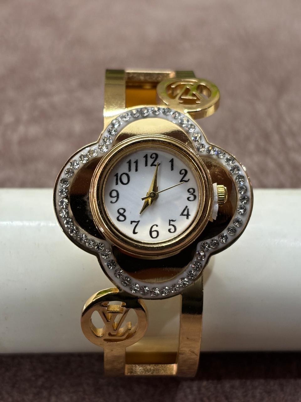 premium anti tarnish watch (water proof) premium anti tarnish watch (water proof)