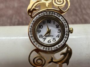 premium anti tarnish watch (water proof)