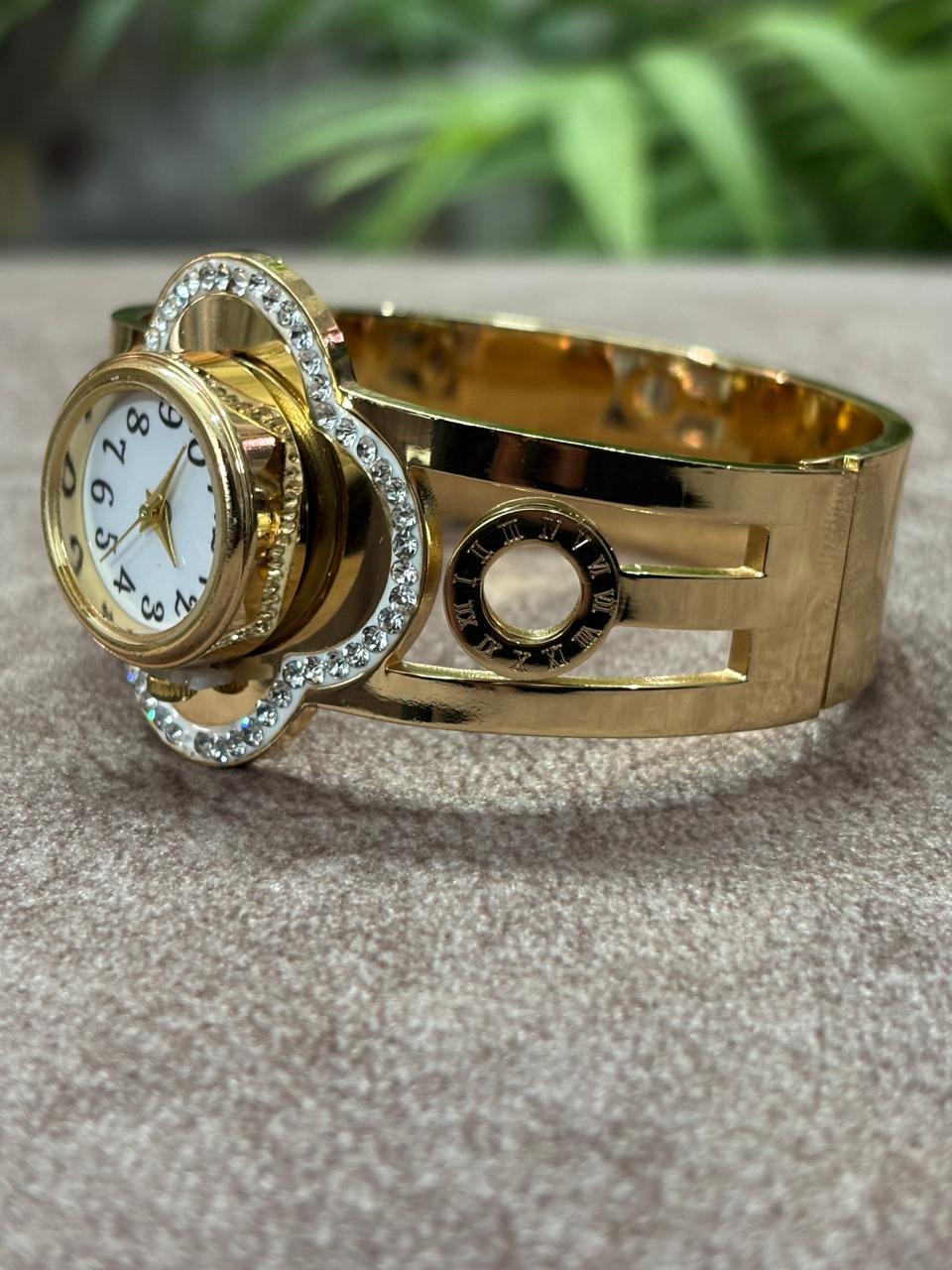 premium anti tarnish watch (water proof) premium anti tarnish watch (water proof)