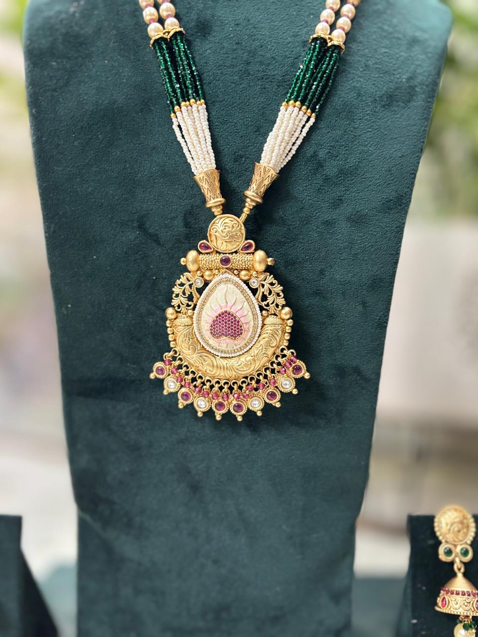 heritage long jewelry set heritage long jewelry set